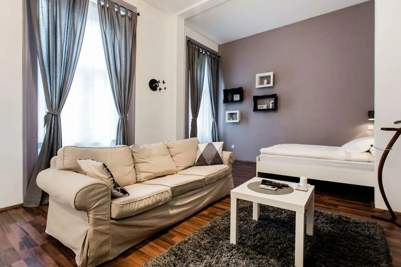 Orsi'S Sweet & Lovely Home Budapest Apartment